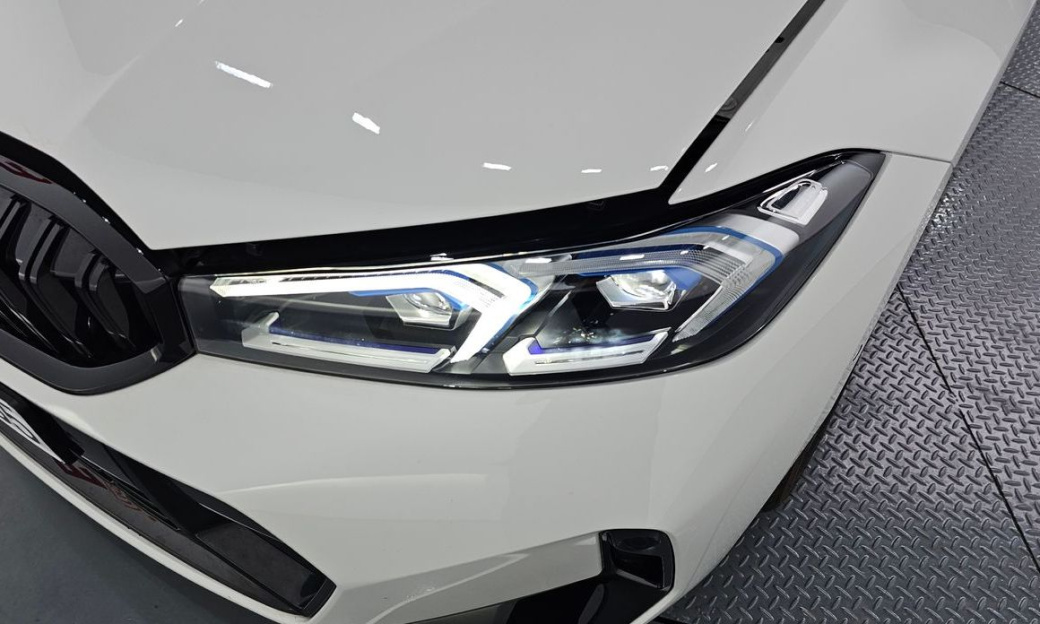 BMW 3-Series 320d Touring M Sport, 2025