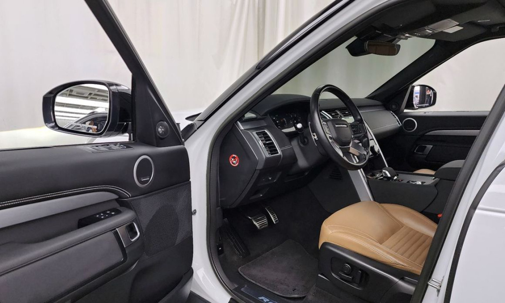 Land Rover Discovery D300 R-Dynamic HSE, 2023