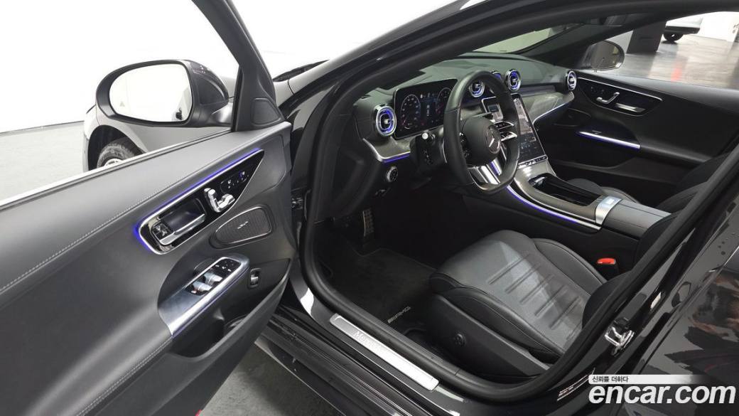 Mercedes-Benz C-Class C300 AMG Line, 2022