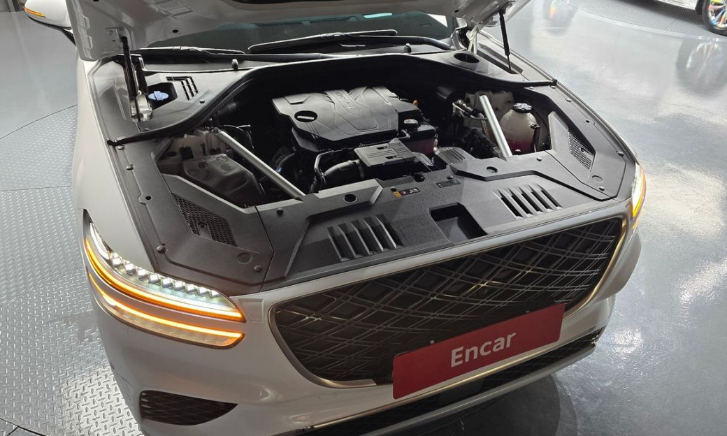 Genesis GV70 2.5T Gasoline 2WD, 2025