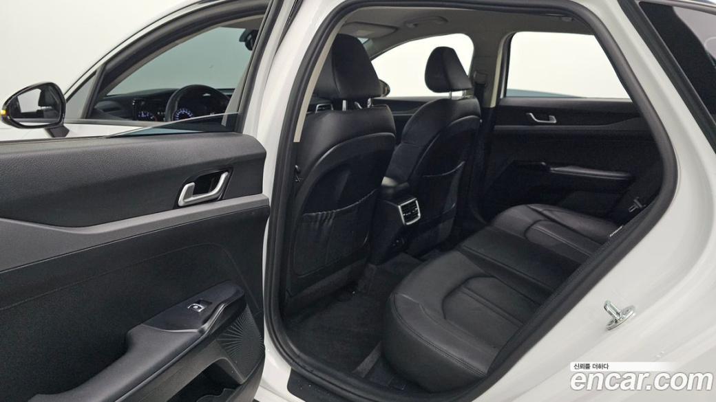 Kia K5 2.0, 2023