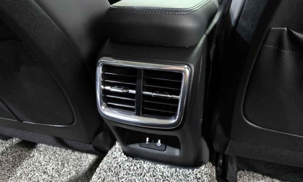 Kia K5 2.0, 2024