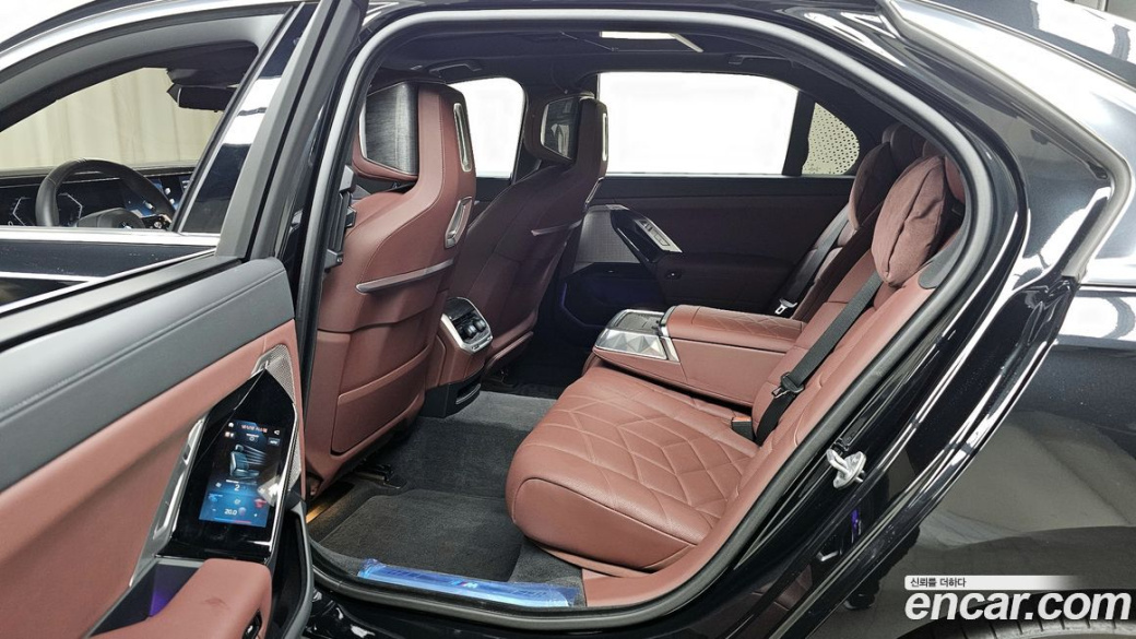 BMW 7-Series 740i xDrive M Sport, 2024