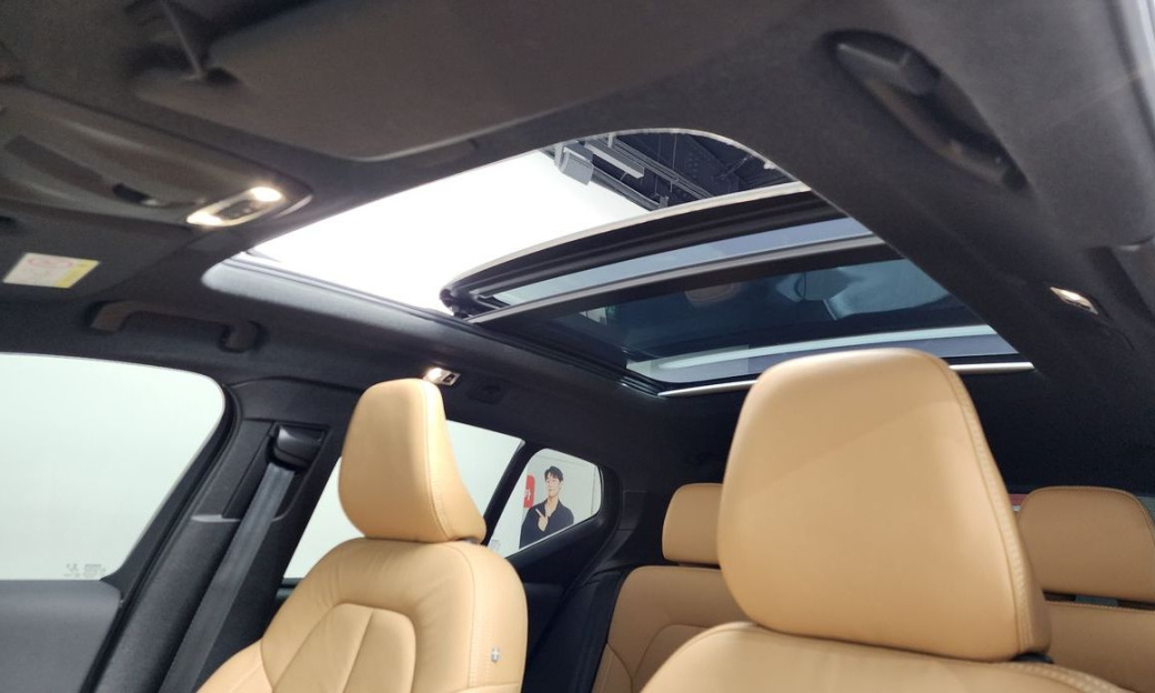 Volvo XC40 B4 Inscription, 2022