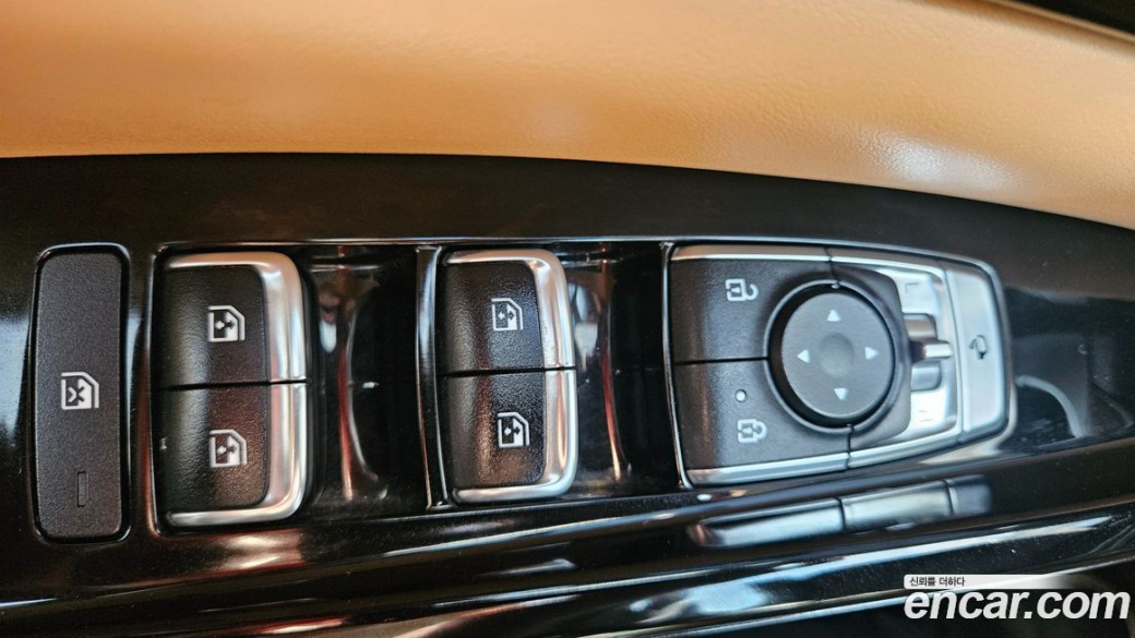 Kia Carnival 9-Seater Noblesse, 2023