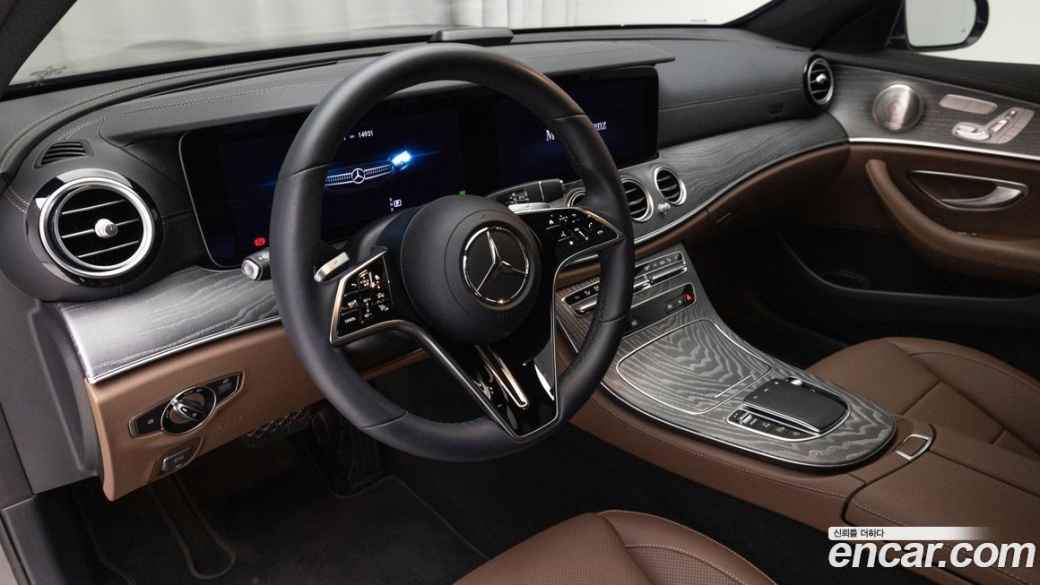 Mercedes-Benz E-Class E350 4MATIC Avantgarde, 2022
