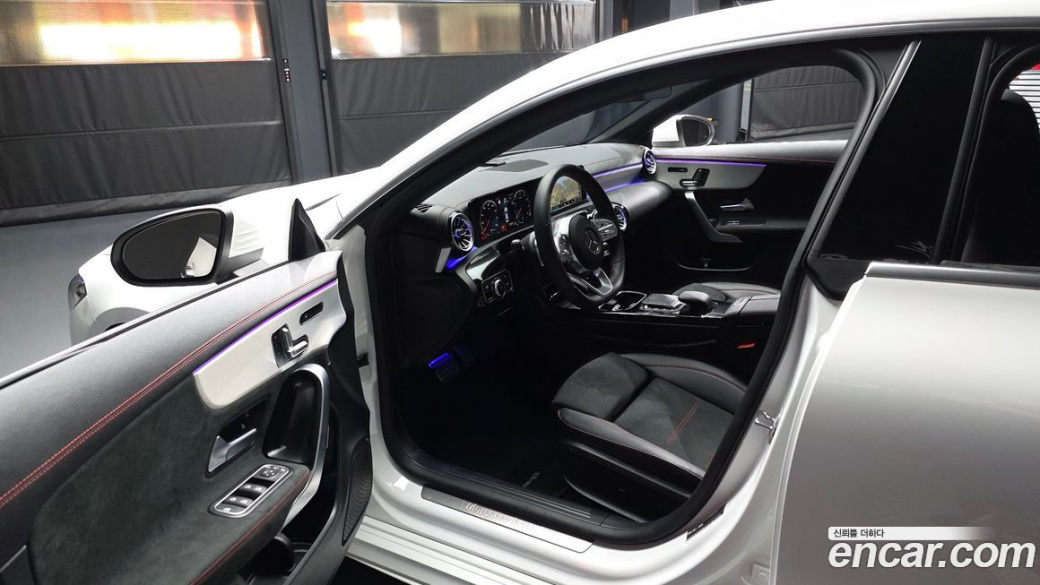 Mercedes-Benz CLA-Class CLA250 4MATIC, 2023