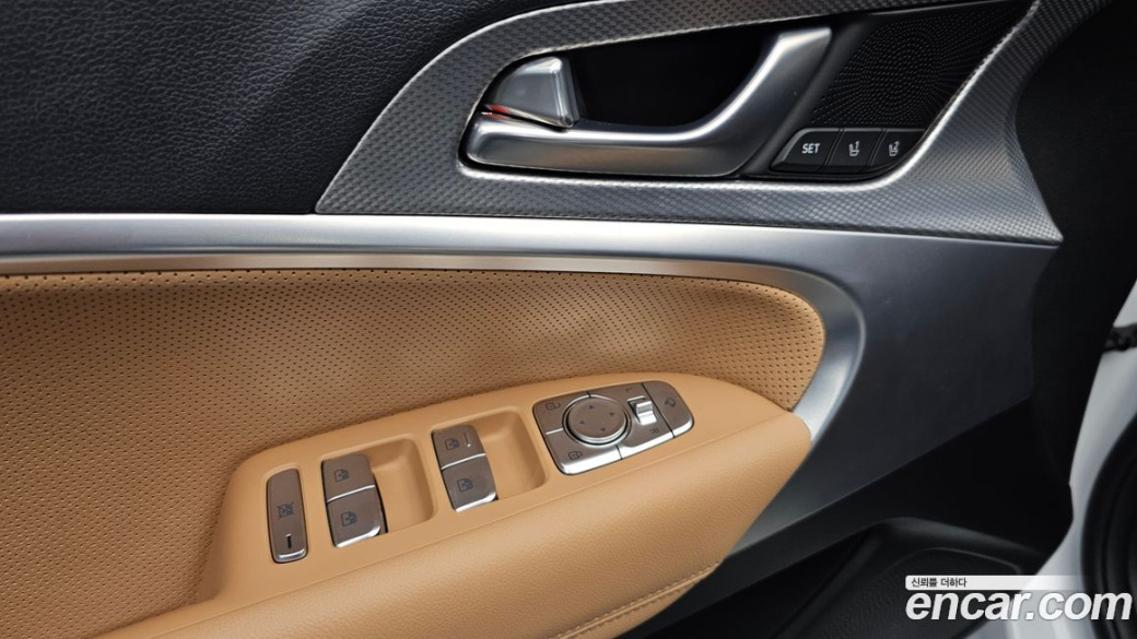 Genesis G70 Gasoline 2.0T 4WD, 2023