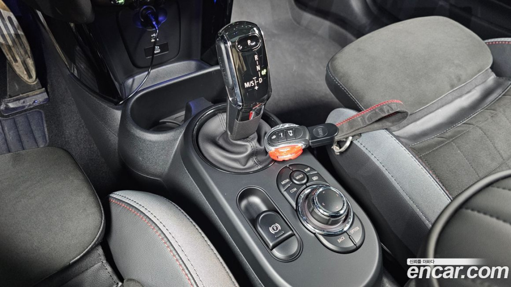 Mini Cooper JCW, 2023