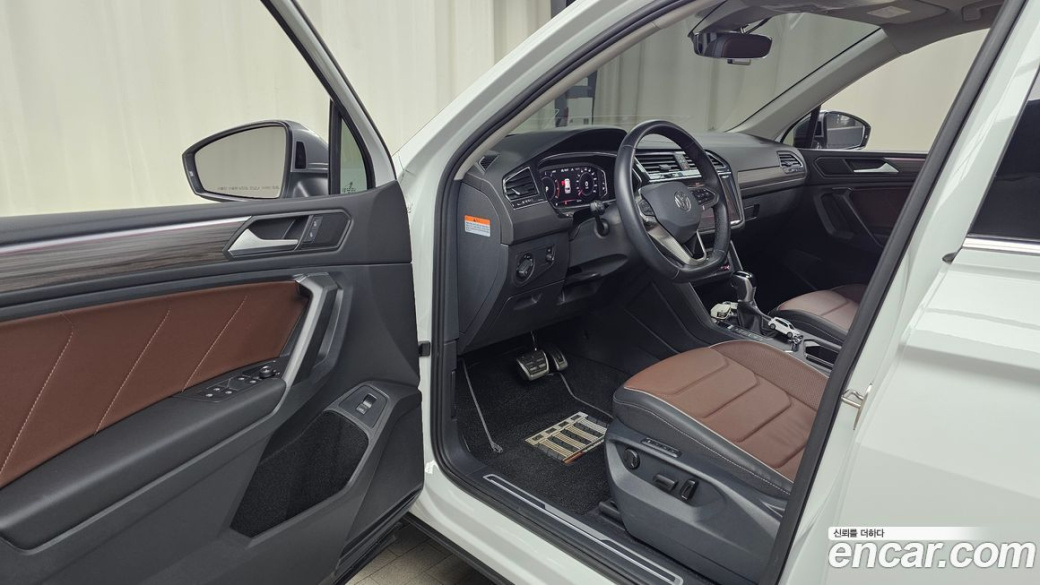 Volkswagen Tiguan 2.0 TSI Prestige, 2023