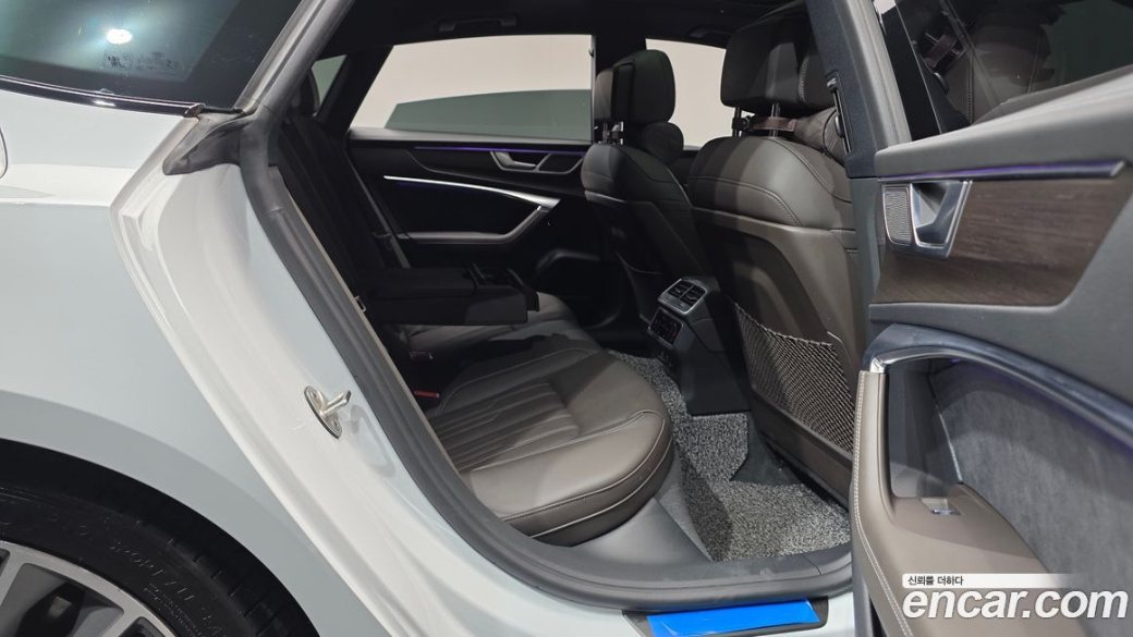 Audi A7 55 TFSI Quattro Premium, 2022