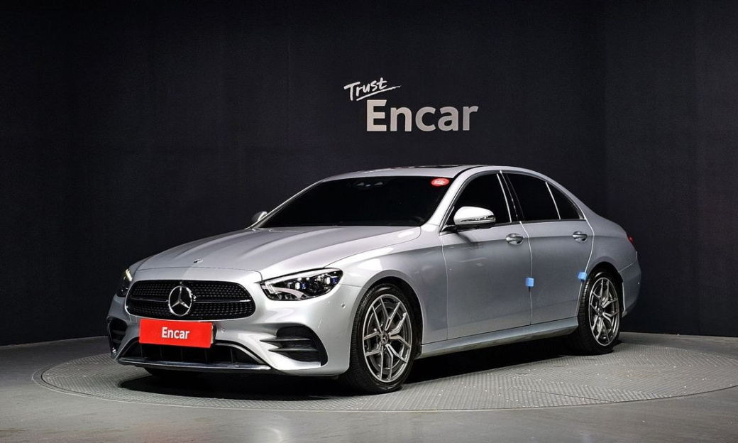 Mercedes-Benz E-Class E220d 4MATIC AMG Line, 2022