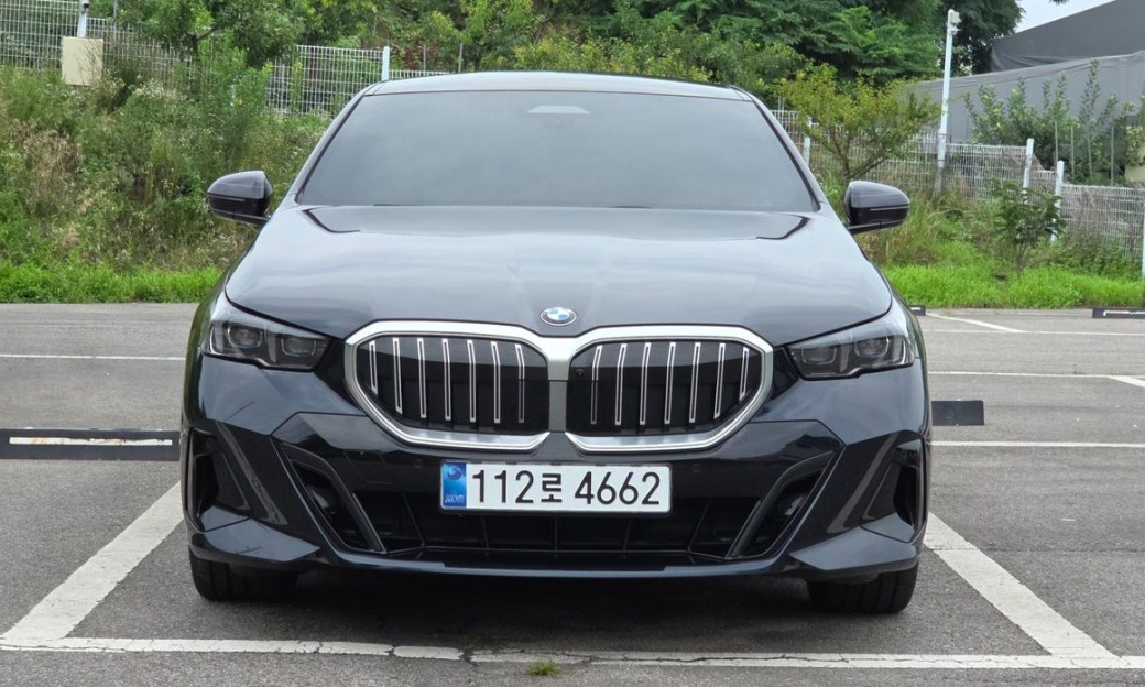 BMW 5-Series 530i xDrive M Sport, 2025