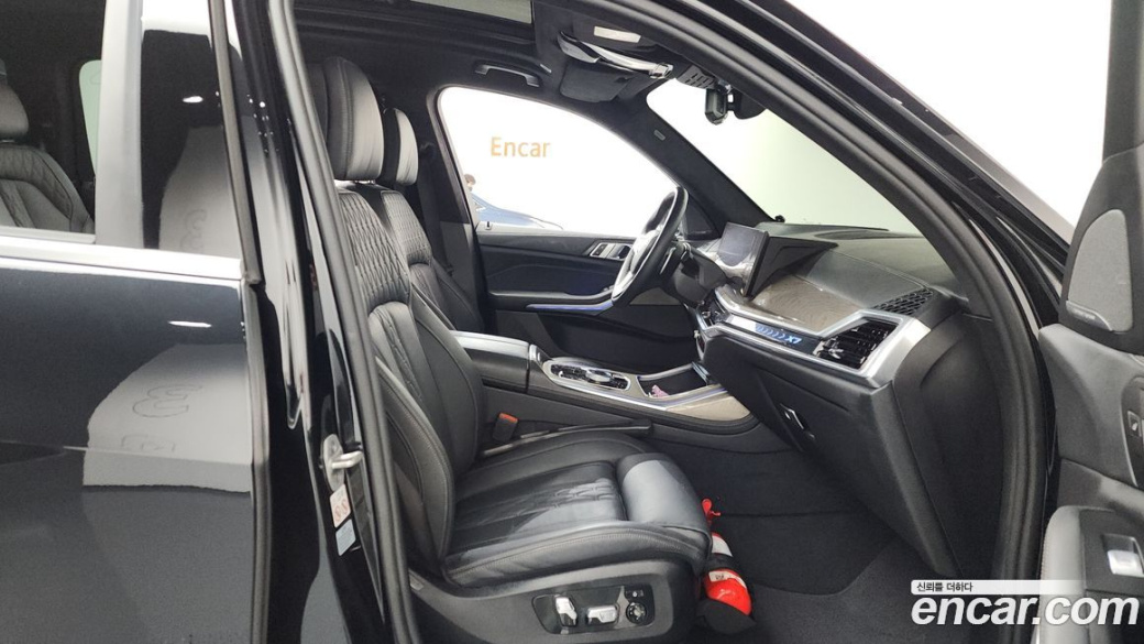 BMW X7 xDrive 40i Design Pure Excellence 7-Seater, 2024