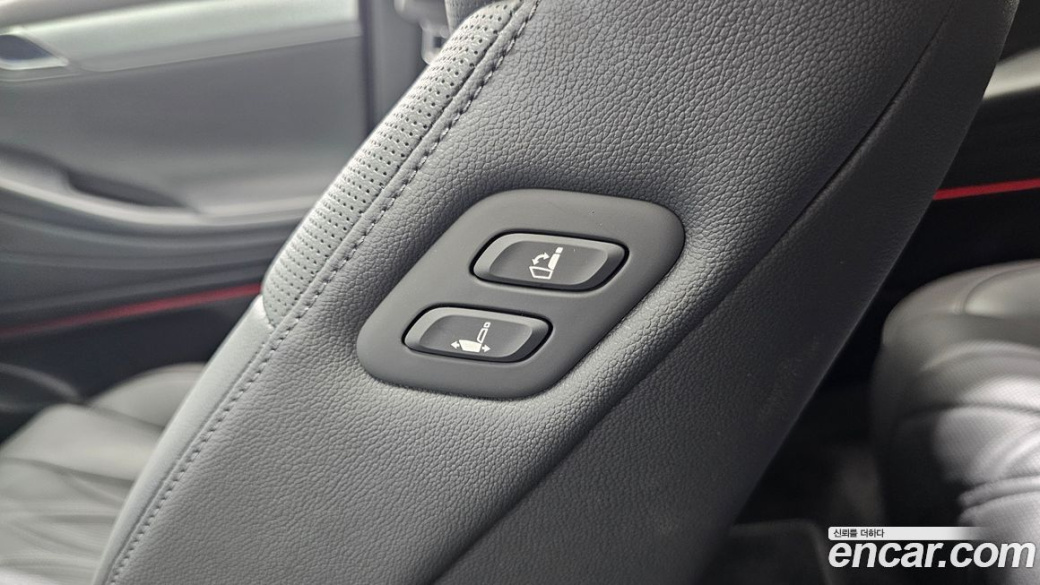 Genesis G80 Gasoline 2.5 Turbo AWD, 2025