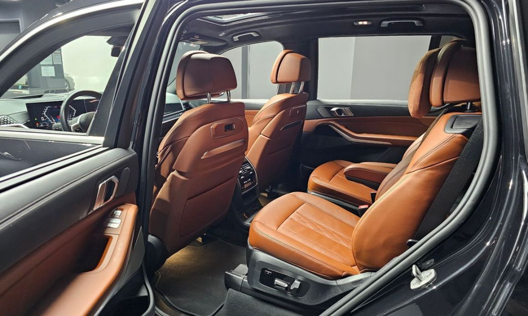 BMW X7 xDrive 40i M Sport 6STR, 2024