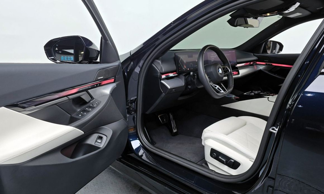 BMW 5-Series 520i M Sport, 2025