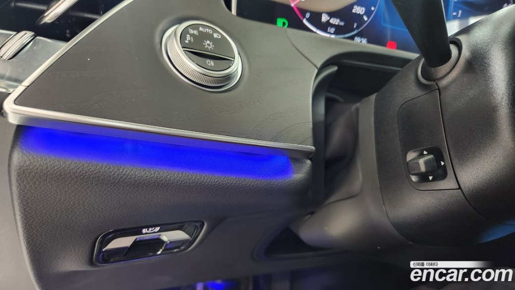Mercedes-Benz E-Class E200 Avantgarde, 2025