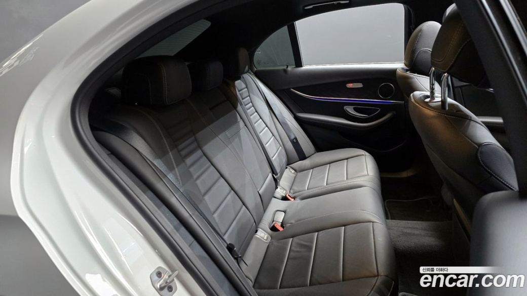 Mercedes-Benz E-Class E250 Avantgarde, 2022