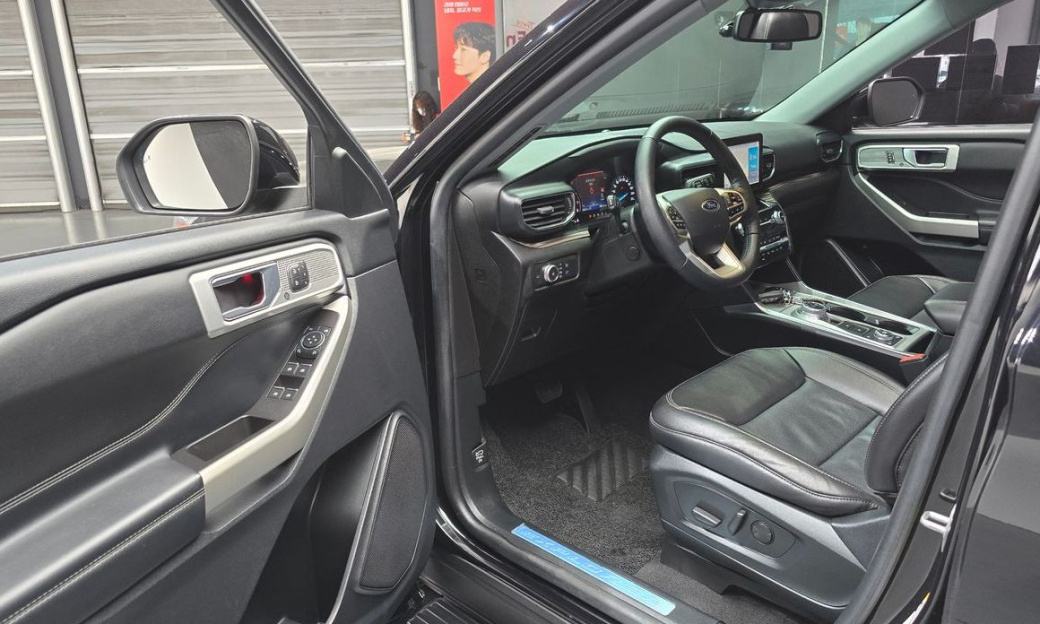 Ford Explorer 2.3 LimIted 4WD, 2022