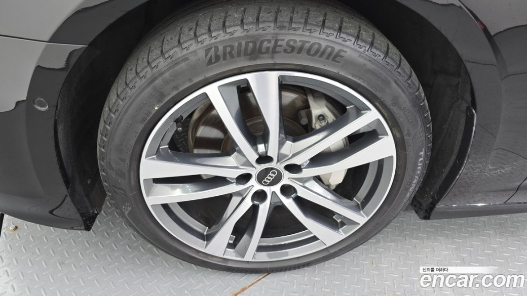 Audi A6 45 TFSI Quattro Premium, 2023