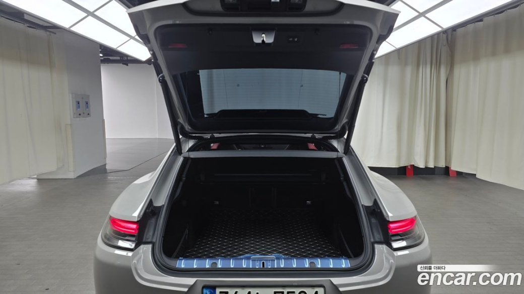 Porsche Panamera 4.0 GTS, 2024