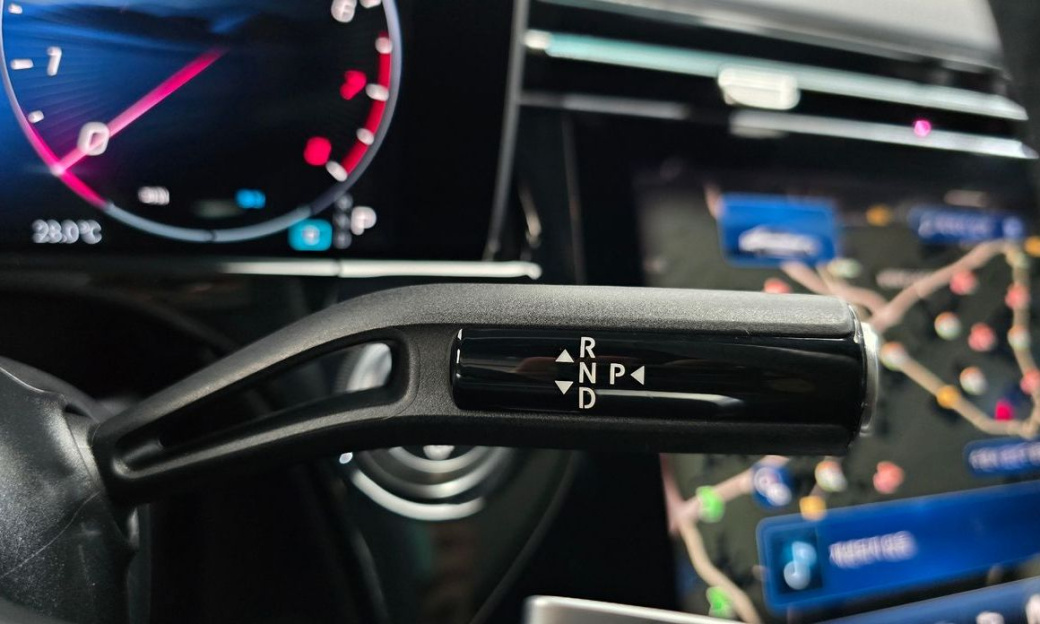 Mercedes-Benz E-Class E300 4MATIC AMG Line, 2024