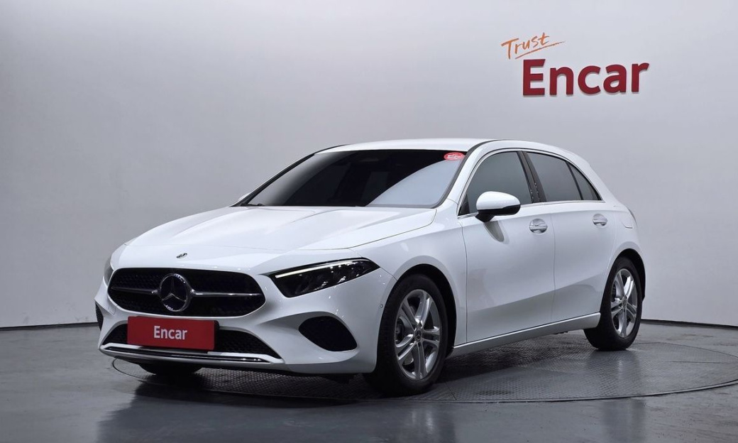 Mercedes-Benz A-Class A220 Hatchback, 2025
