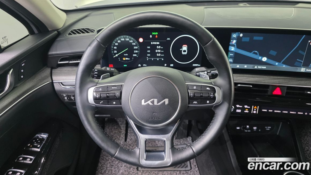 Kia K5 2.0, 2025
