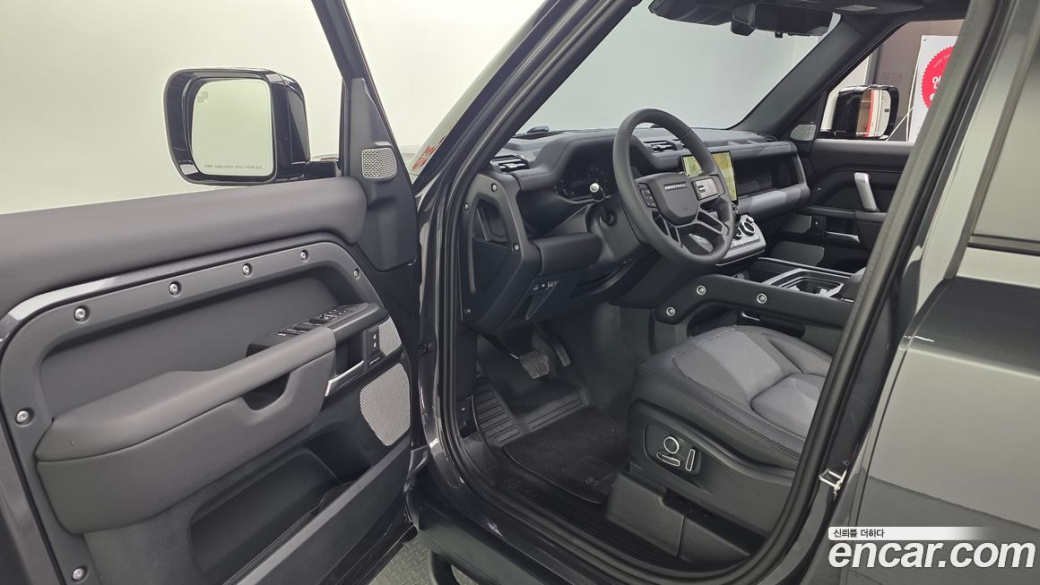 Land Rover Defender 130 P400 Outbound, 2024
