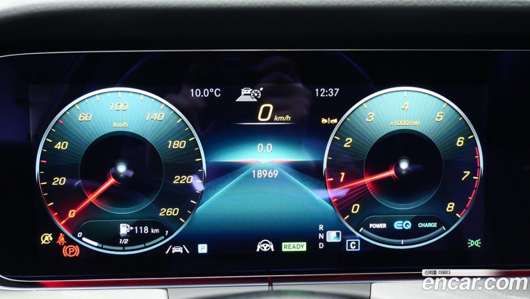 Mercedes-Benz E-Class E350 4MATIC AMG Line, 2023
