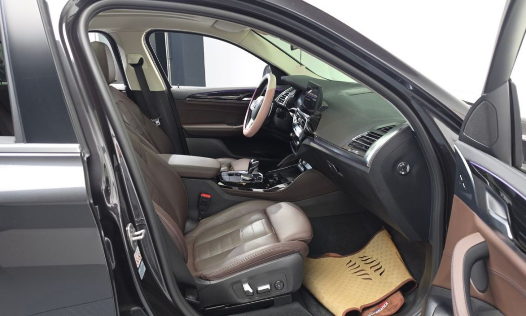 BMW X4 xDrive20d xLine, 2022