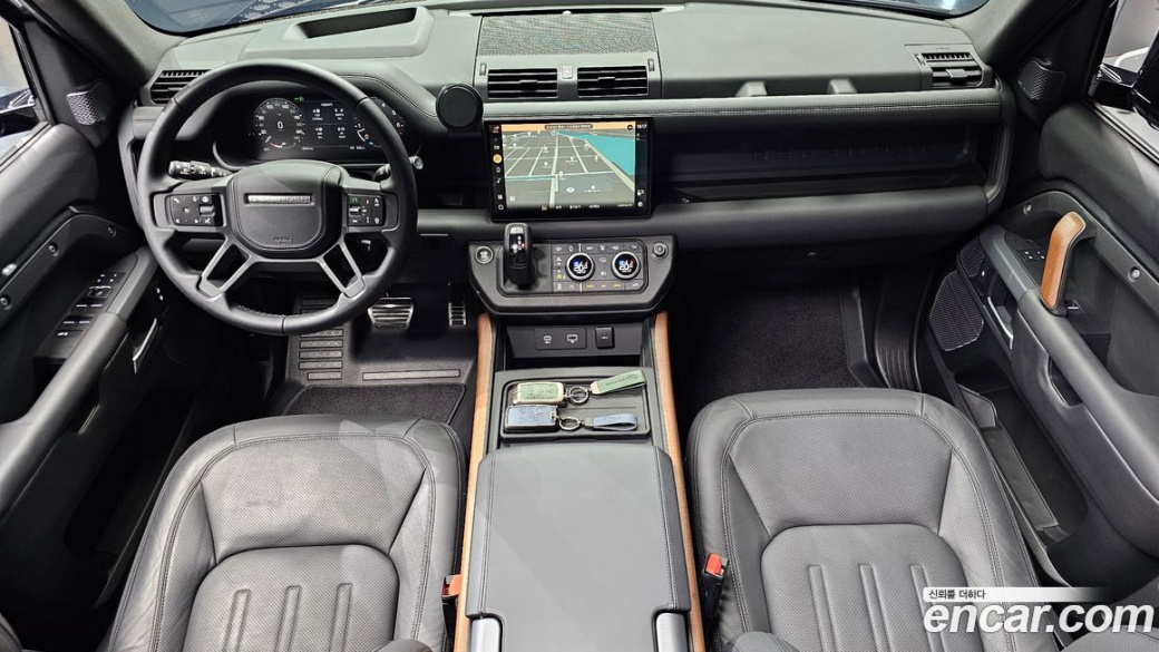 Land Rover Defender 110 P400 X, 2024