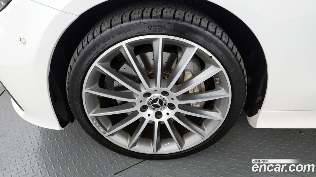 Mercedes-Benz E-Class E450 4MATIC Coupe, 2023