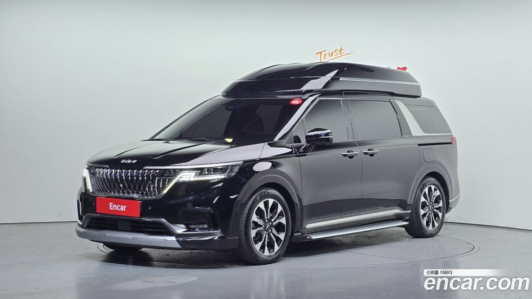 Kia Carnival 9-Seater Hi-Limousine, 2022