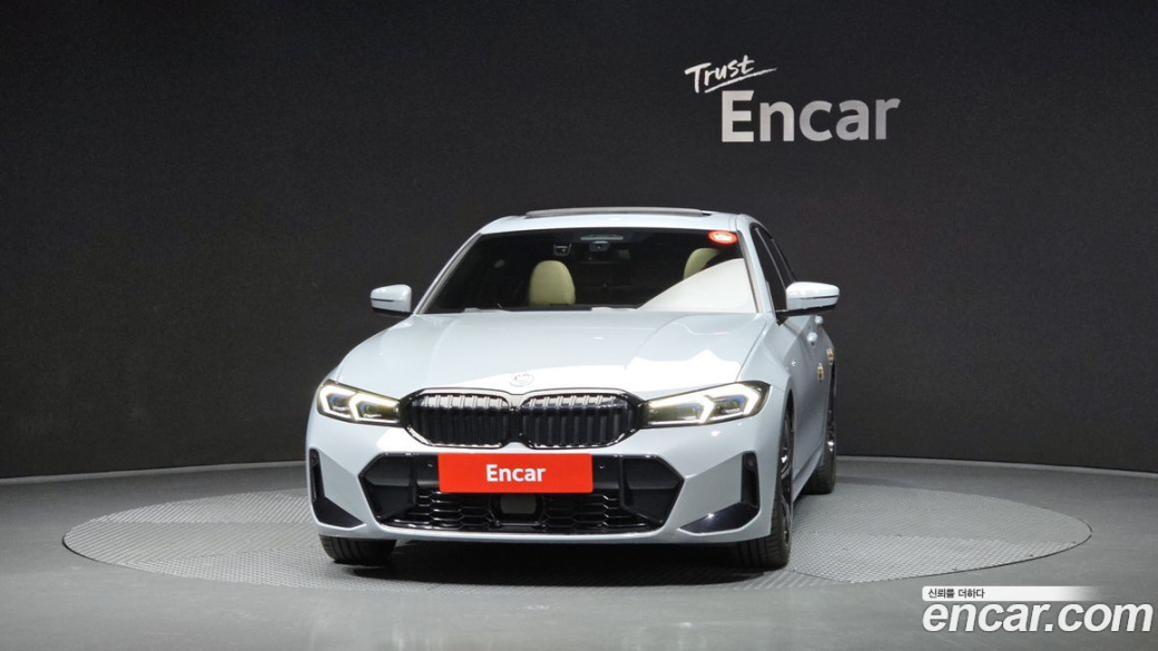 BMW 3-Series 320i M Sport, 2023