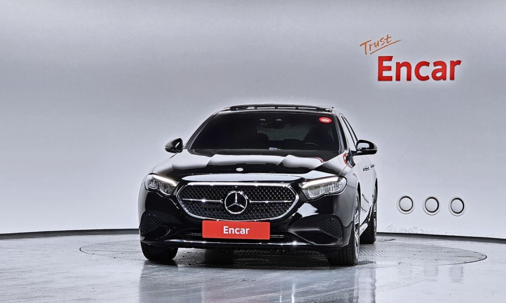 Mercedes-Benz E-Class E200 Avantgarde, 2024
