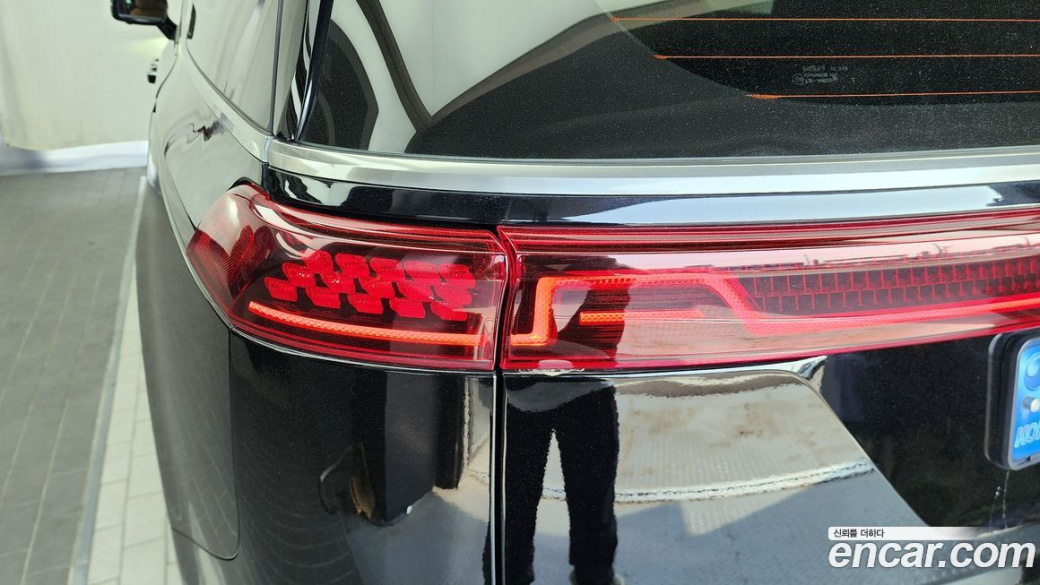 Kia Carnival 9-Seater Signature, 2023