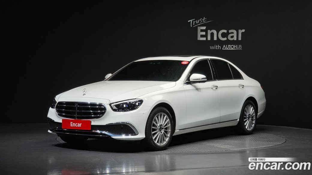 Mercedes-Benz E-Class E220d 4MATIC Exclusive, 2022