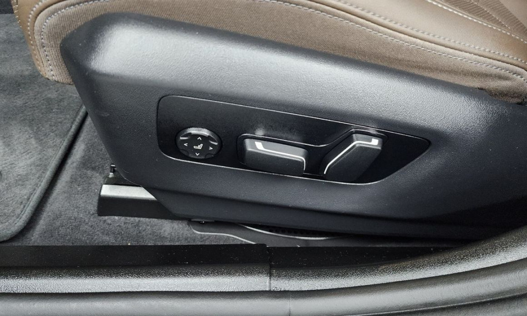 BMW 5-Series 520i M Sport, 2024
