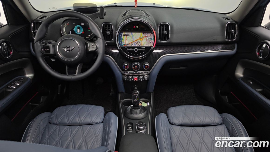 Mini Countryman ALL4 Classic Launch Pack, 2023