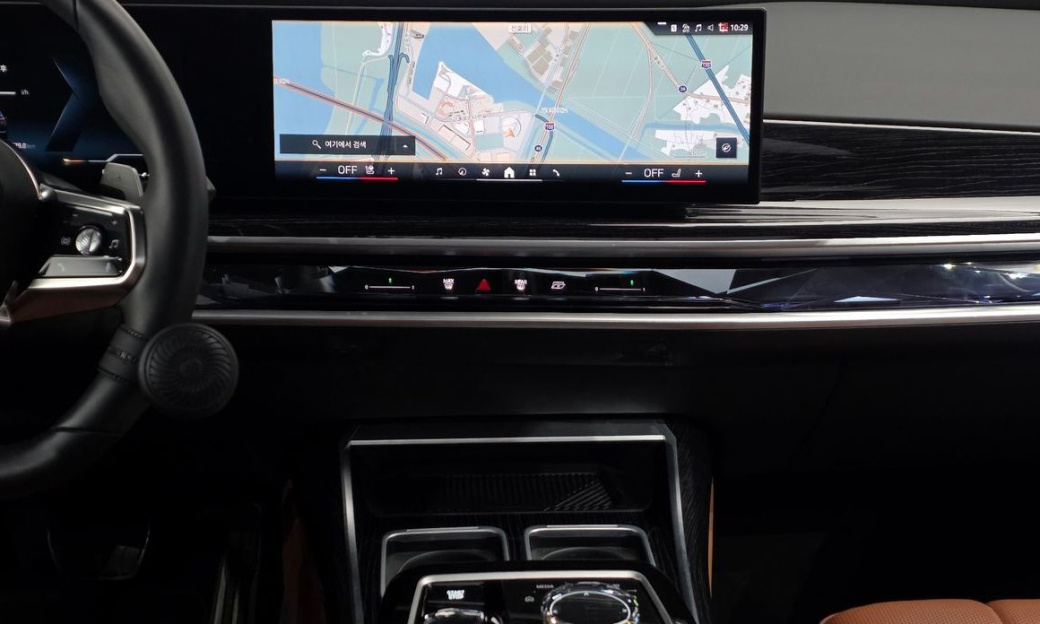 BMW 7-Series 740d xDrive M Sport, 2025