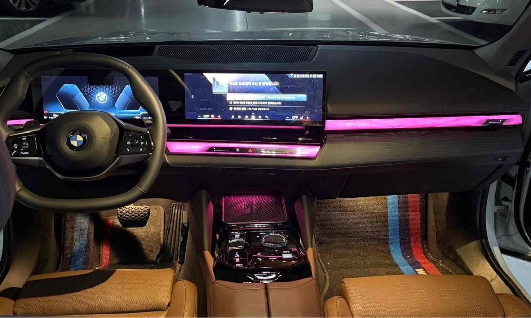 BMW 5-Series 530i xDrive, 2024