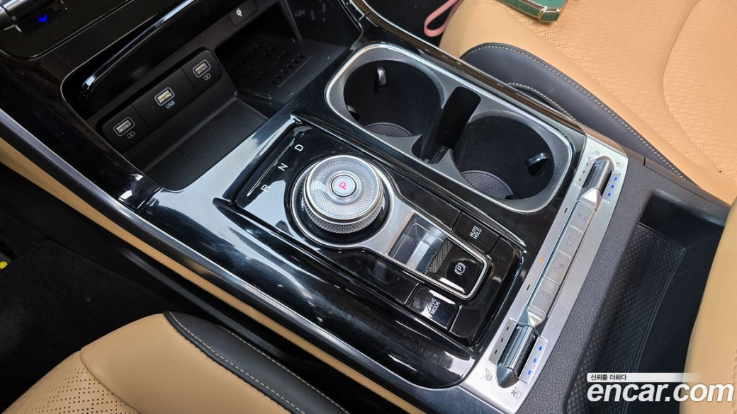 Kia Carnival 9-Seater Signature, 2022