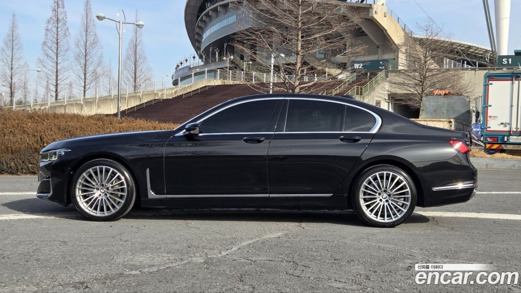 BMW 7-Series 730d xDrive Design Pure Excellence, 2022