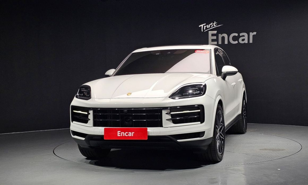 Porsche Cayenne 3.0, 2024