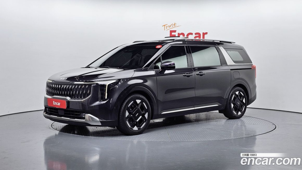 Kia Carnival 7-Seater Signature, 2024