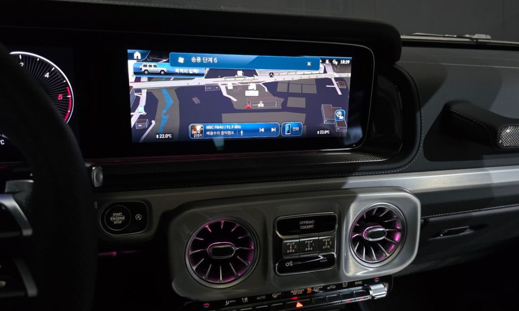 Mercedes-Benz G-Class G450d, 2025