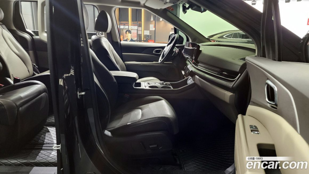 Kia Carnival 7-Seater Noblesse, 2024