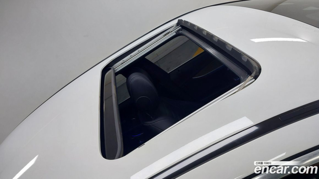 Mercedes-Benz E-Class E220d 4MATIC Exclusive, 2022